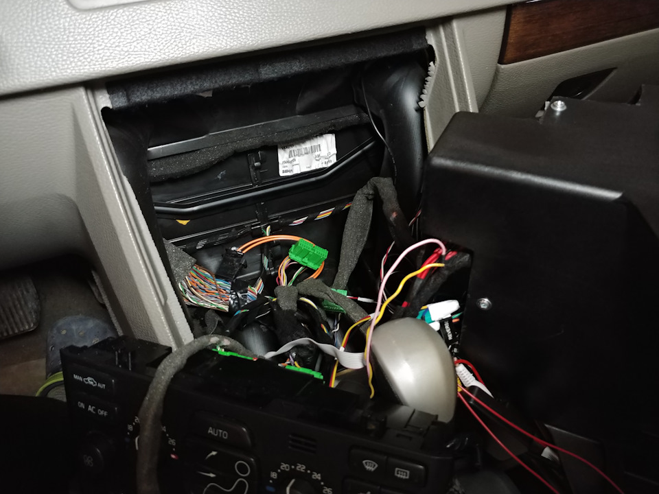 Фото в бортжурнале Volvo XC90 (1G)