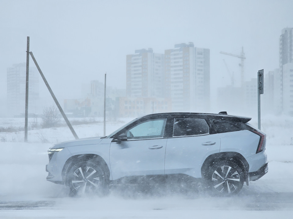 Фото в бортжурнале Geely Atlas (2G)