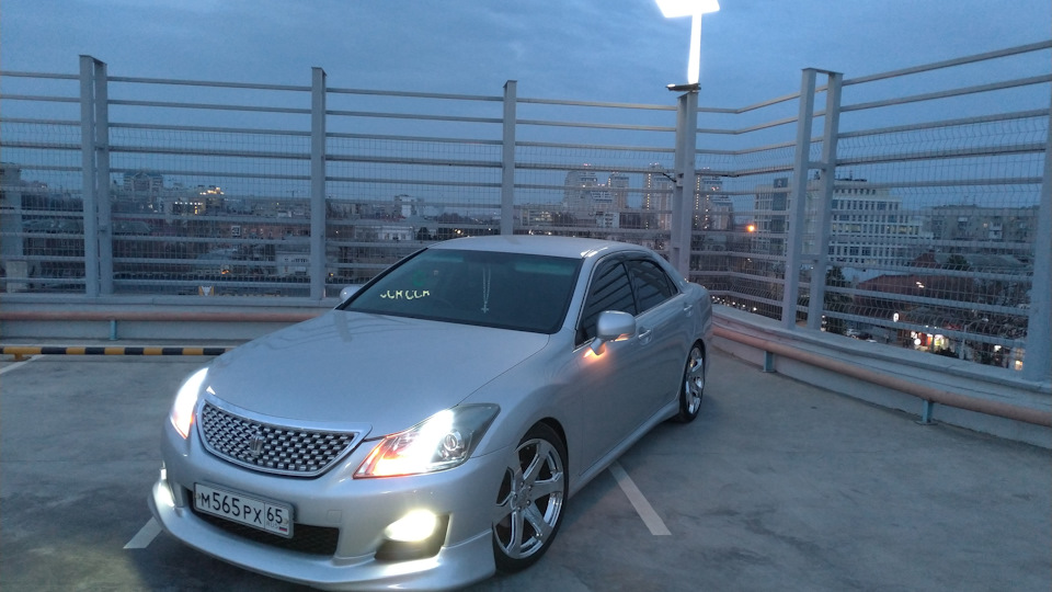 Toyota Crown Athlete (кАТЛЕТа)