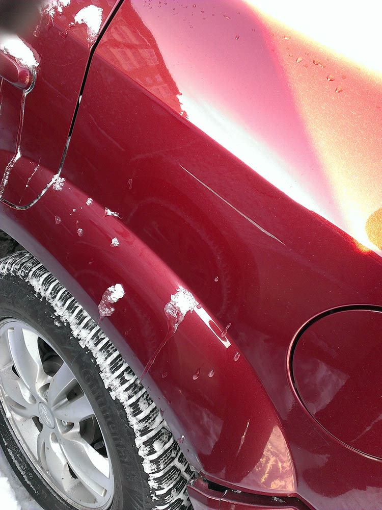 на крыле — царапина от зеркала — Hyundai Tucson (JM)