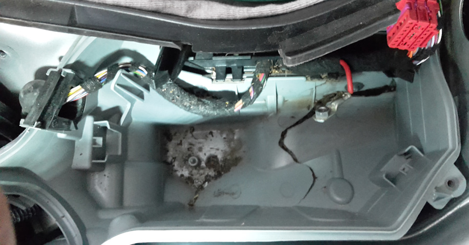 Фото в бортжурнале Audi A4 Avant (B8)
