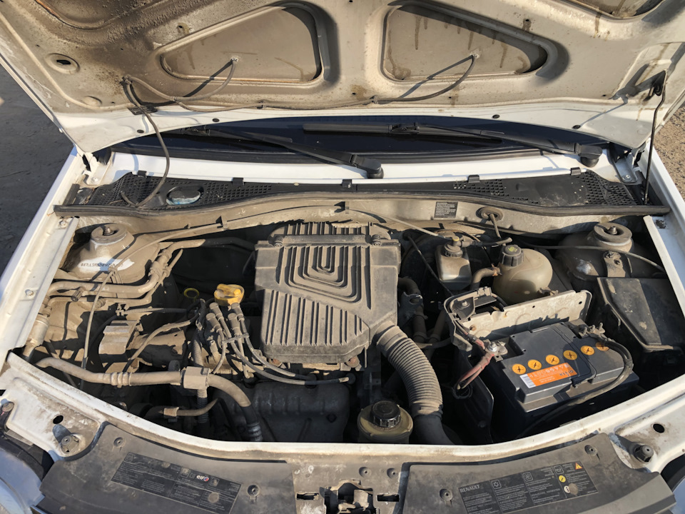 Фото в бортжурнале Renault Logan (1G)