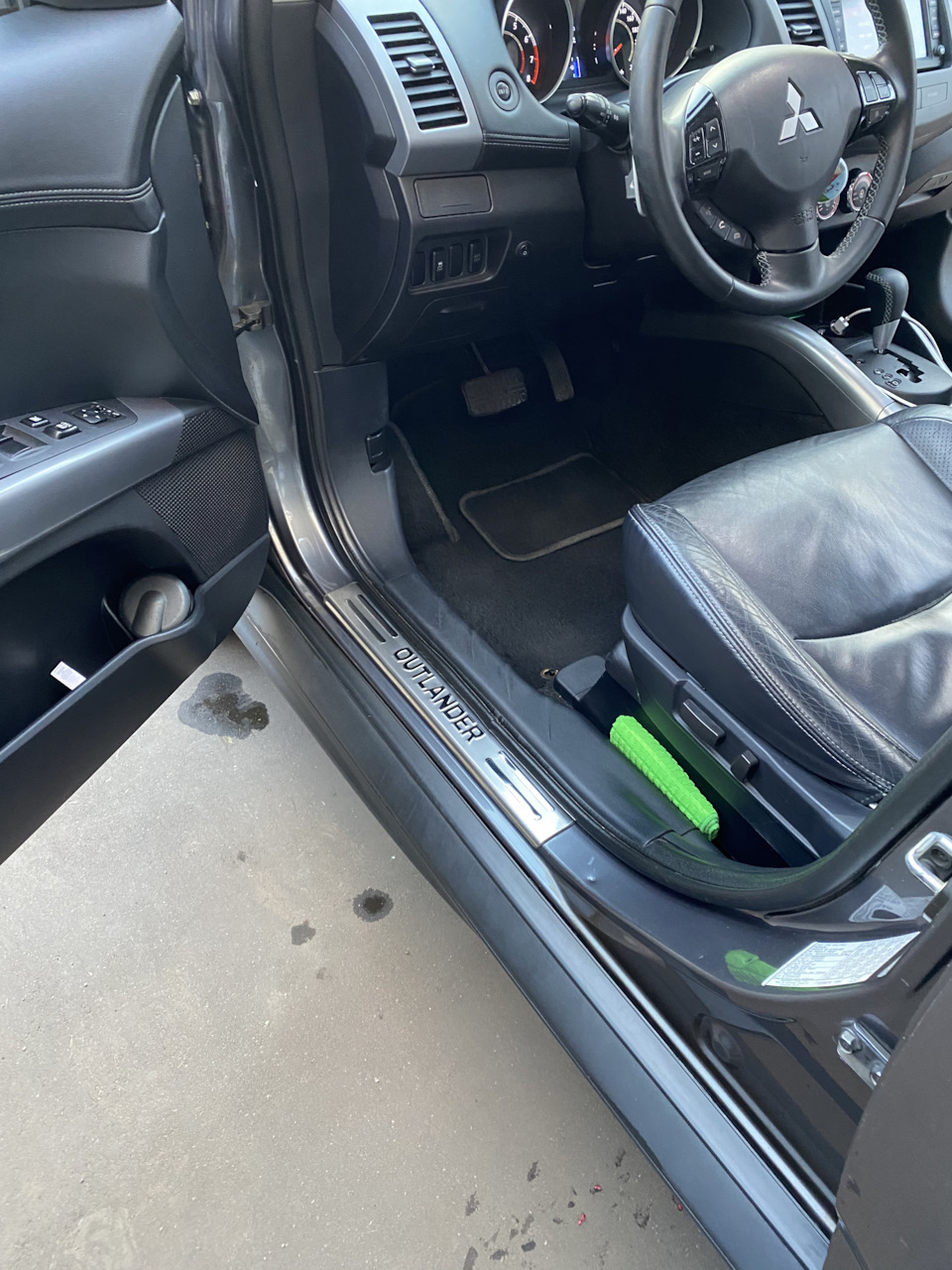 Фото в бортжурнале Mitsubishi Outlander XL