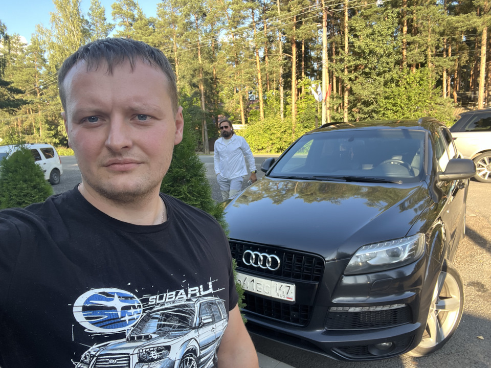 Немного пришибленный, но довольный. — Audi Q7 (1G)