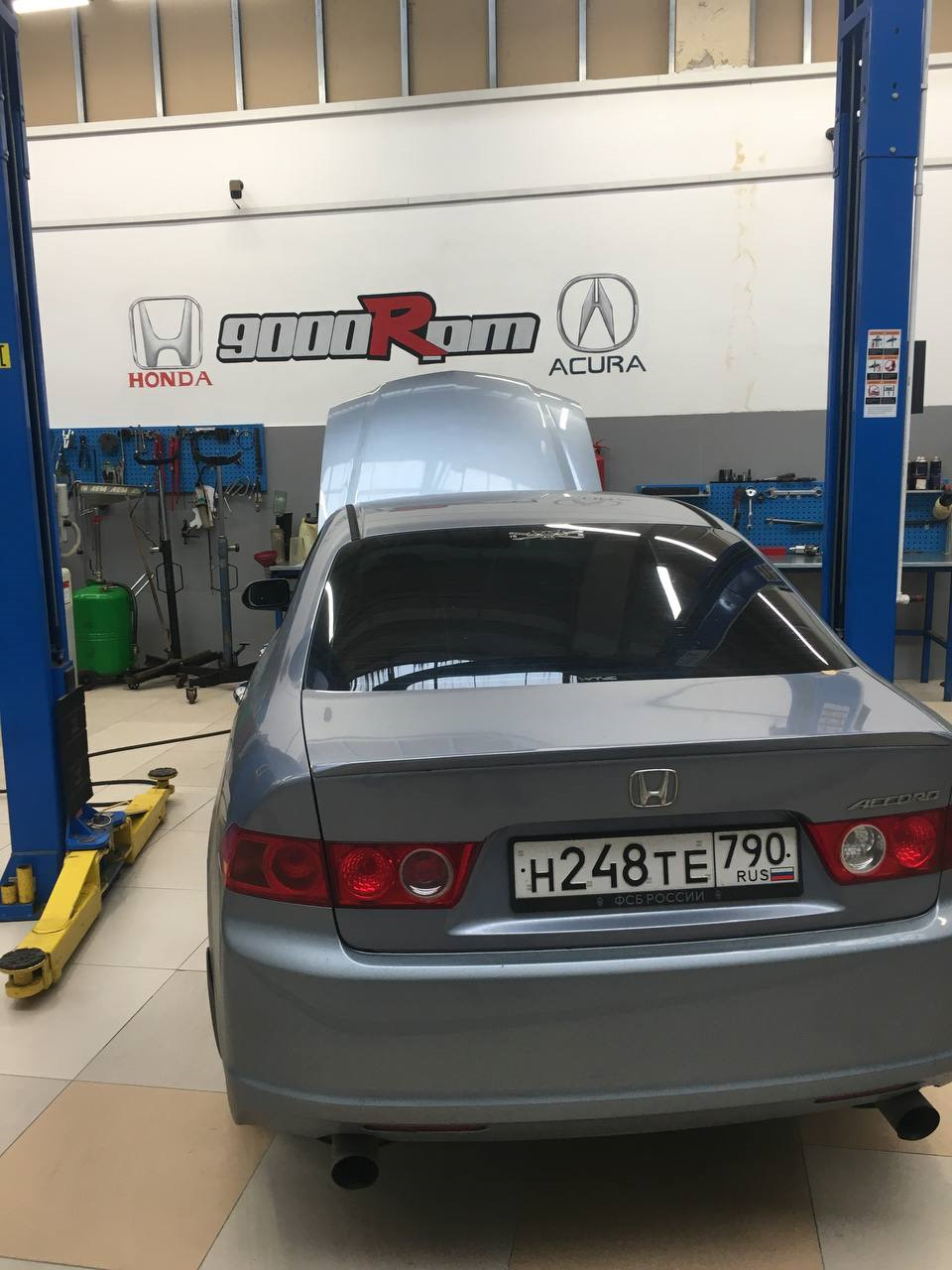 Стоим охлаждаемся — Honda Accord (7G)