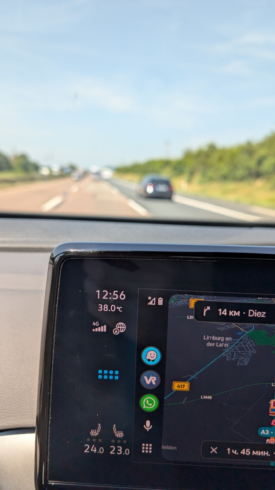 Photo from the logbook Volkswagen ID.4. Found on photo: 240230