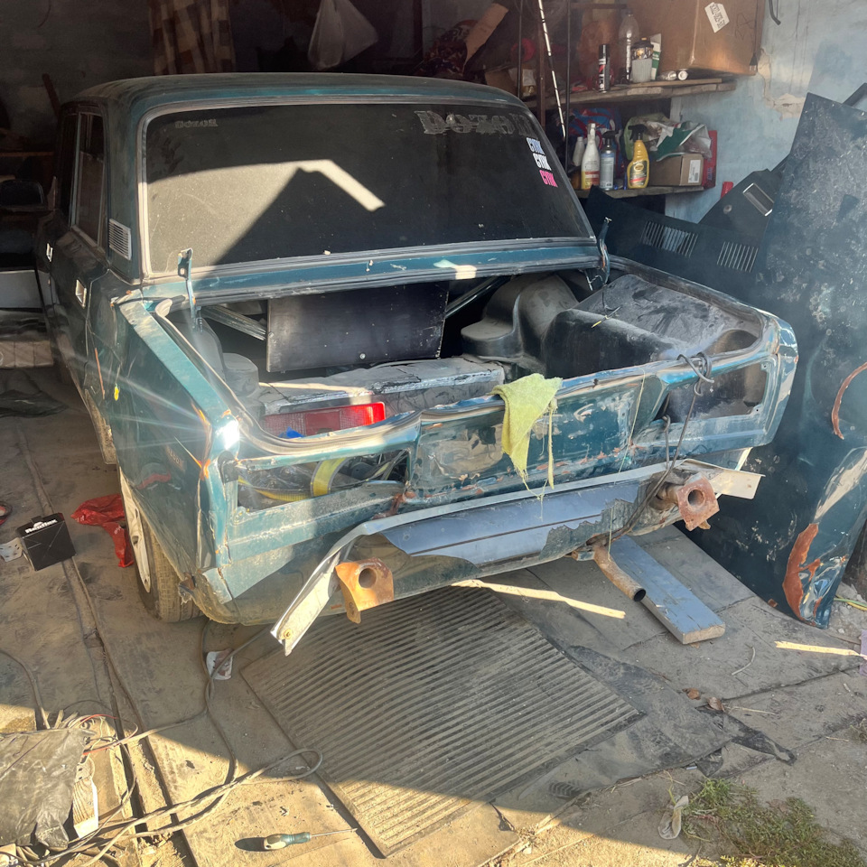 Но относительно похоже на машину. Для зимы пойдет — Lada 21074