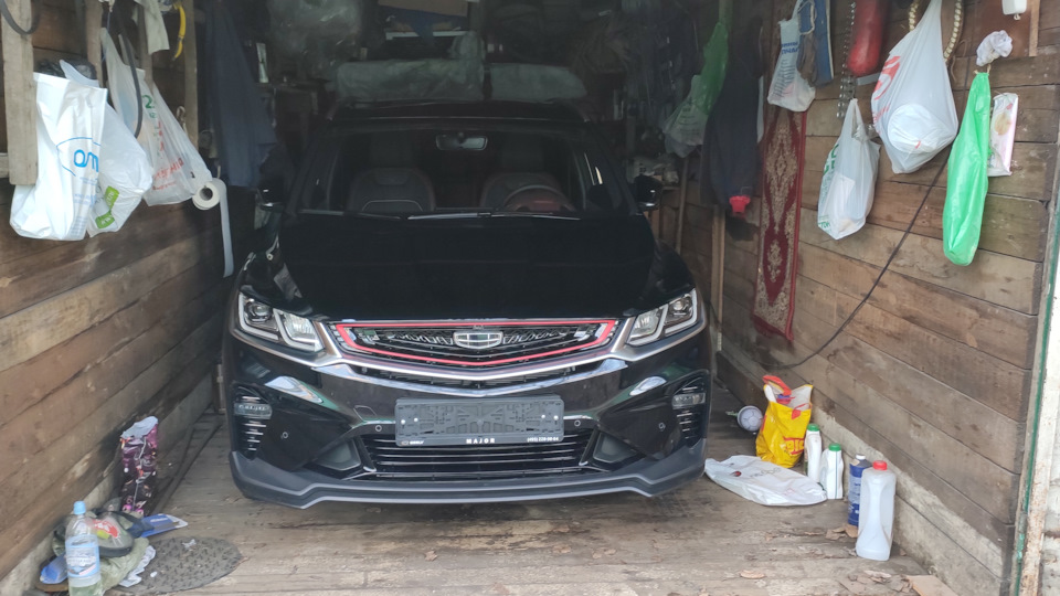 Geely Coolray Geelyndwagen 1.5 турбо.