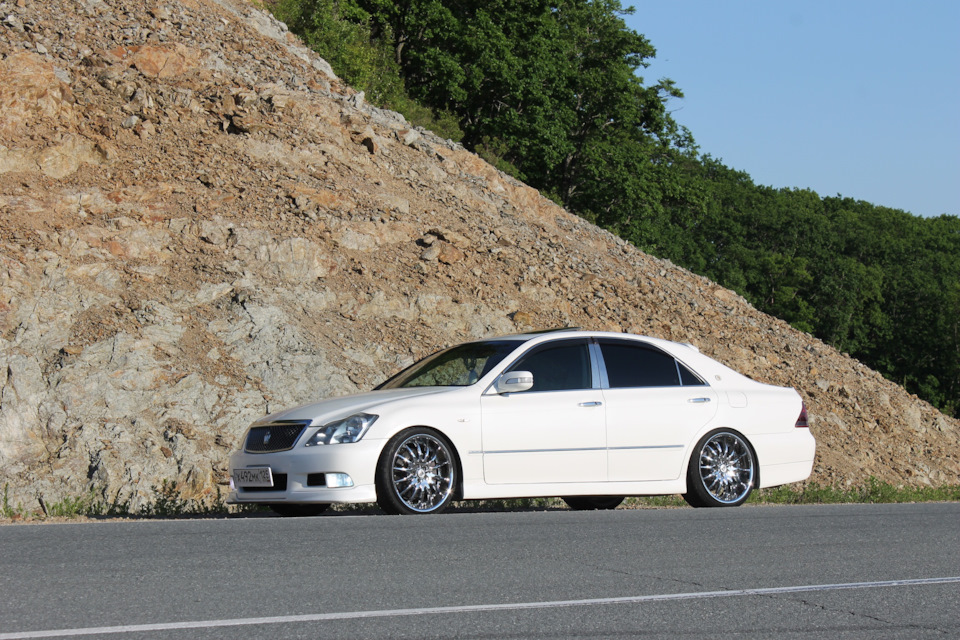 Фото в бортжурнале Toyota Crown (S180)