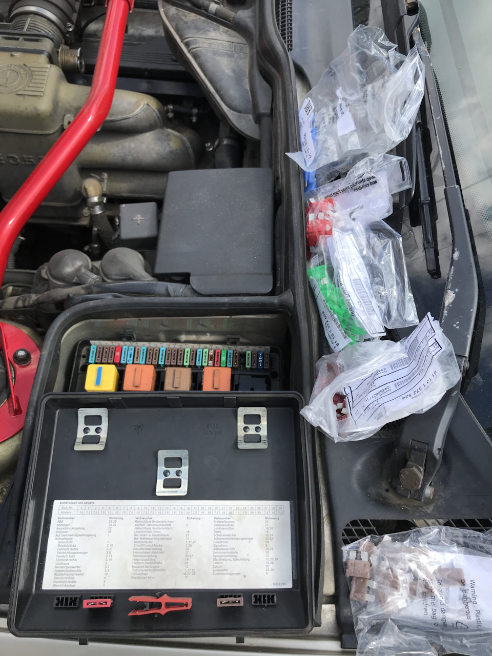 Photo from the logbook BMW 5 series (E34)