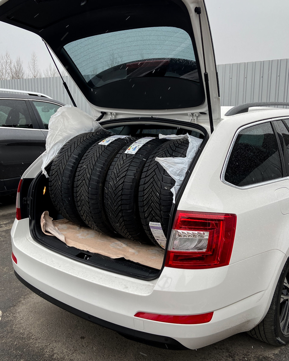 Фото в бортжурнале Volvo S60 (2G)