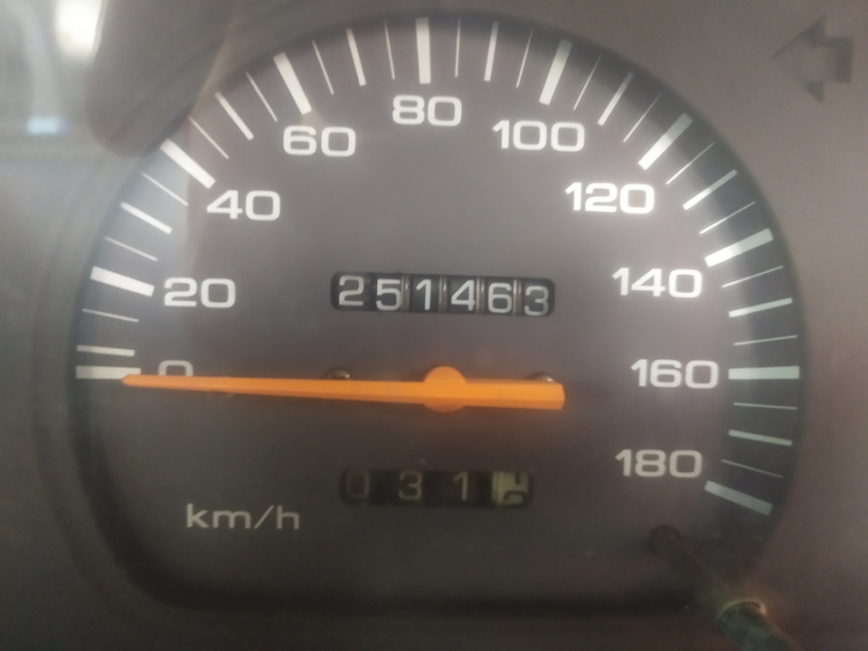 Фото в бортжурнале Nissan Wingroad (Y10)