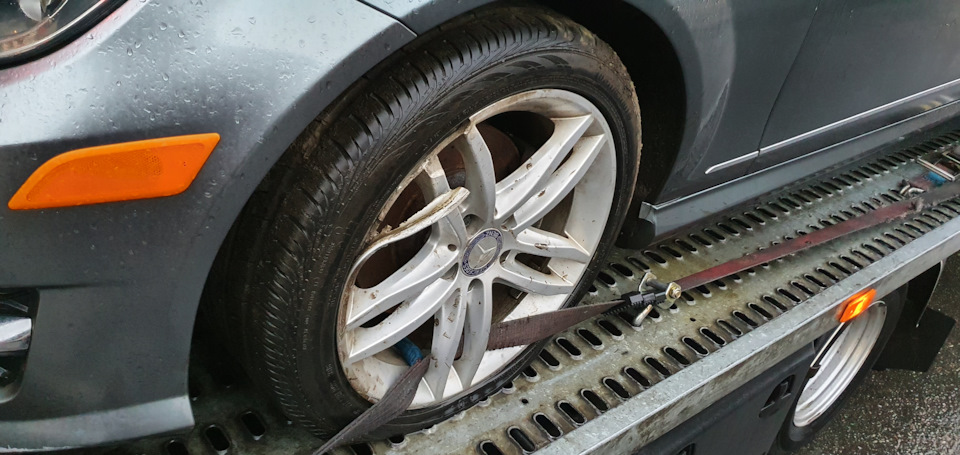 Поврежденный диск — Mercedes-Benz C-Class (W204)