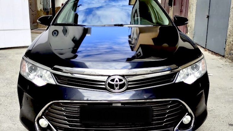 Toyota Camry Black Shark