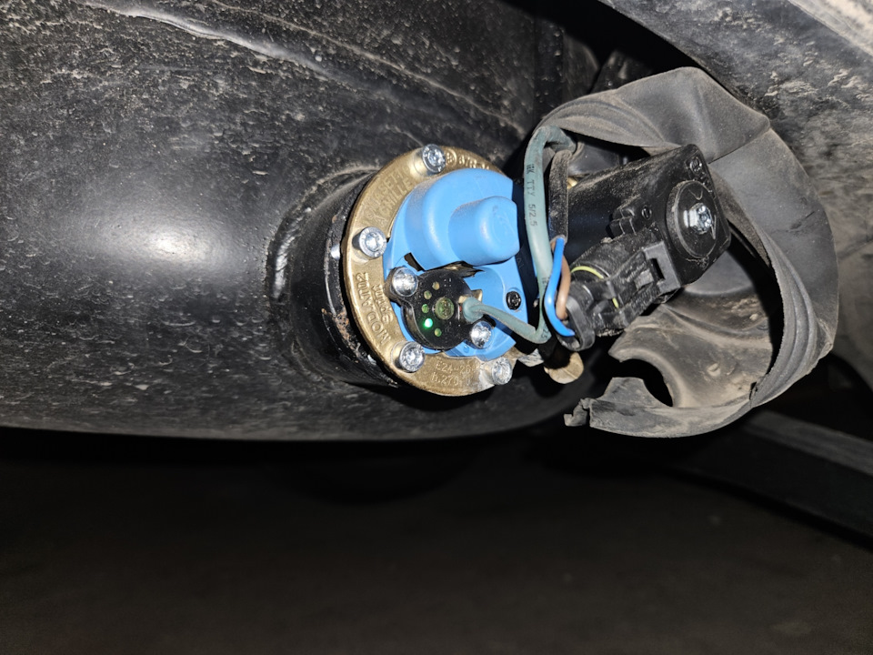 Фото в бортжурнале Ford Explorer (4G)