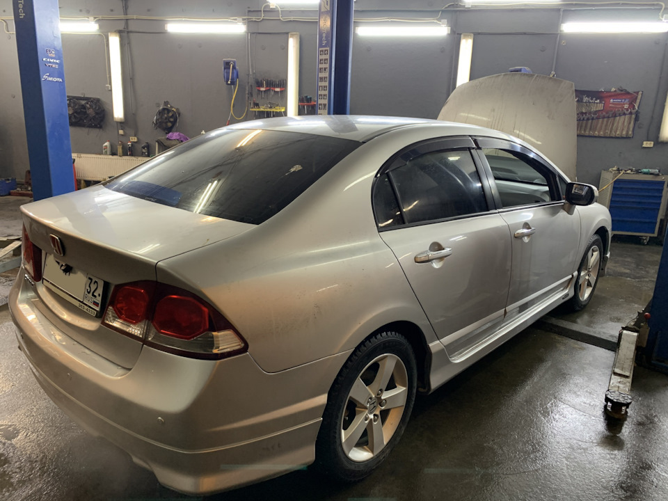 Фото в бортжурнале Honda Civic 4D (8G)