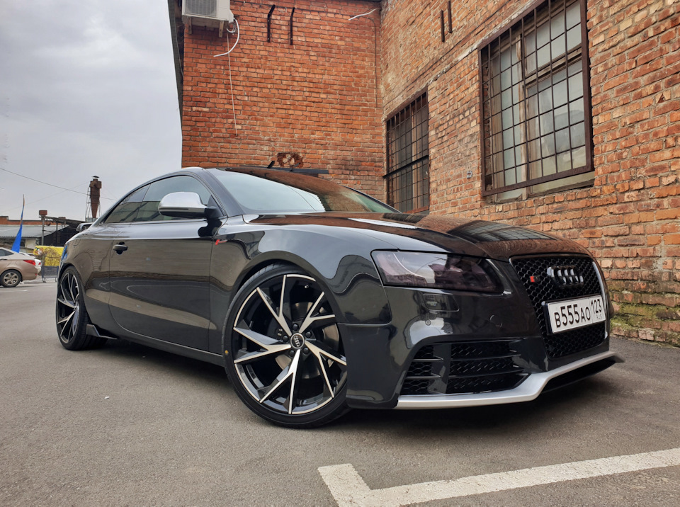 Фото в бортжурнале Audi A5 (1G). Запчасти на фото: BS5540