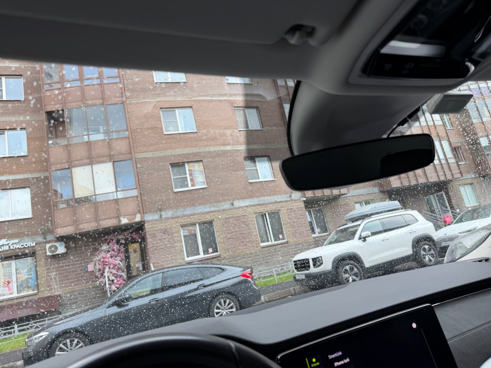 Со стороны водителя — Skoda Octavia A8 Mk4
