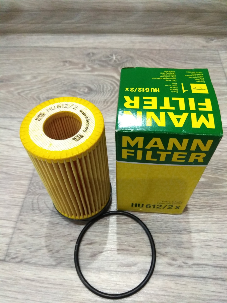 MANN-FILTER, фильтр масляный арт.HU 612/2 X. — Opel Zafira B. Запчасти на фото: HU6122X