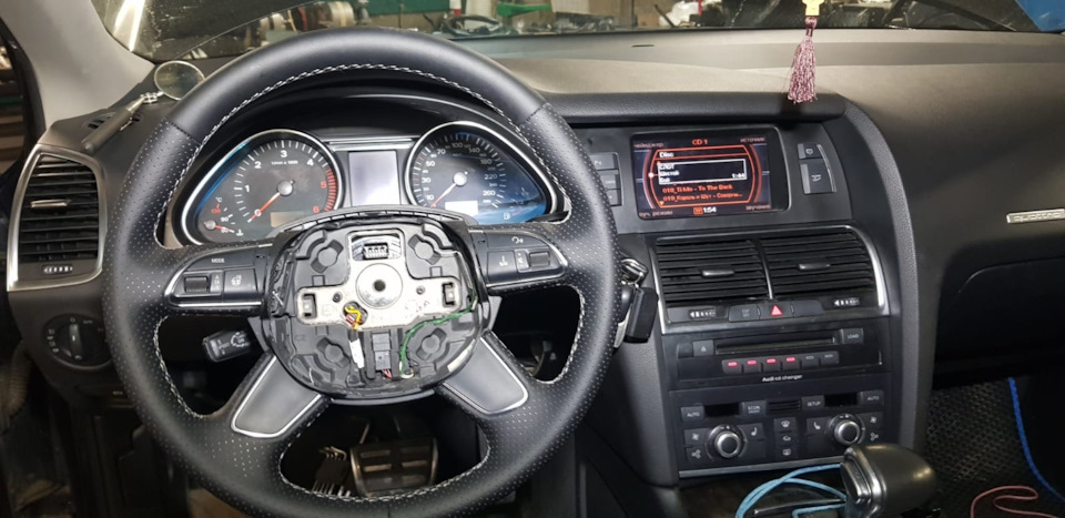 Фото в бортжурнале Audi Q7 (1G)