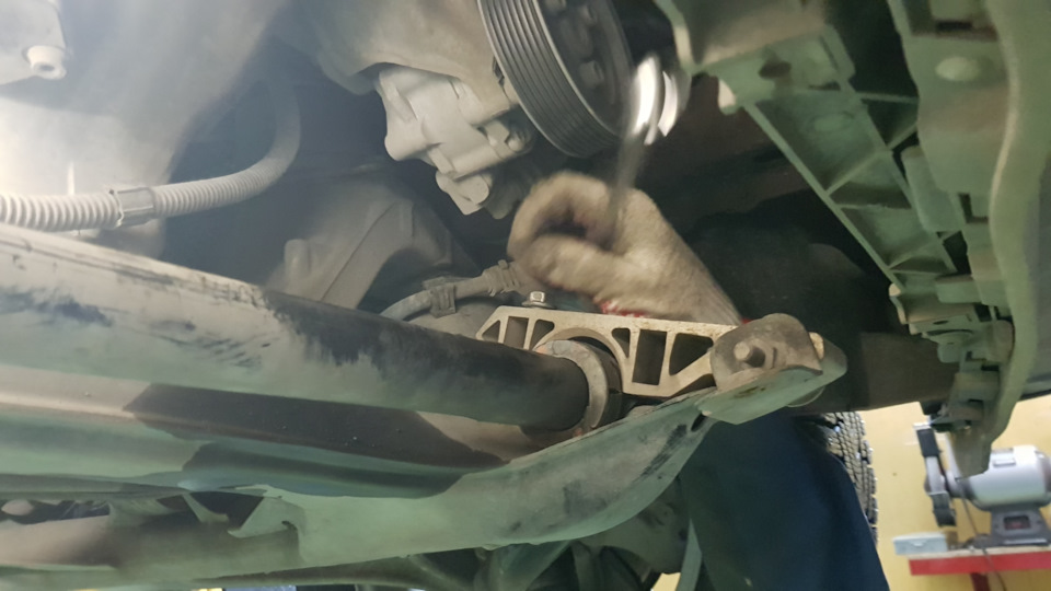 Фото в бортжурнале Volkswagen Touareg (2G)