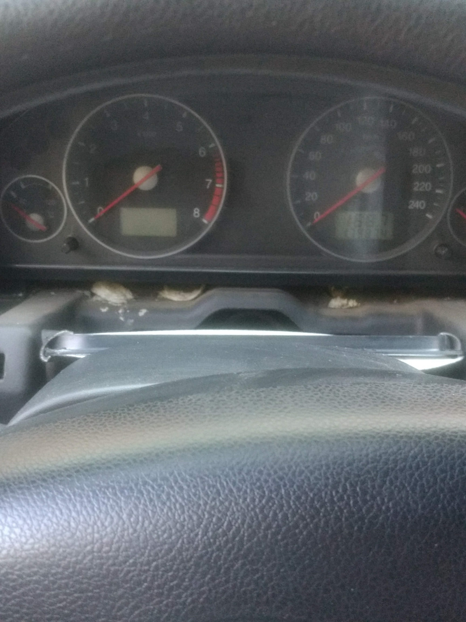 мусор — Ford Mondeo III