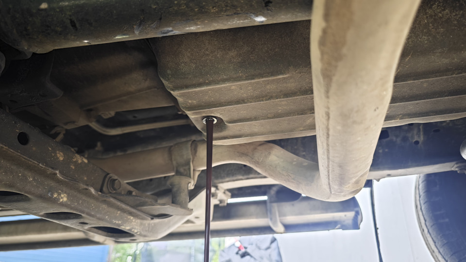 Фото в бортжурнале Toyota Hilux (5G)
