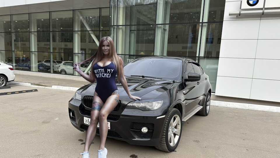 BMW X6 Black Wolf