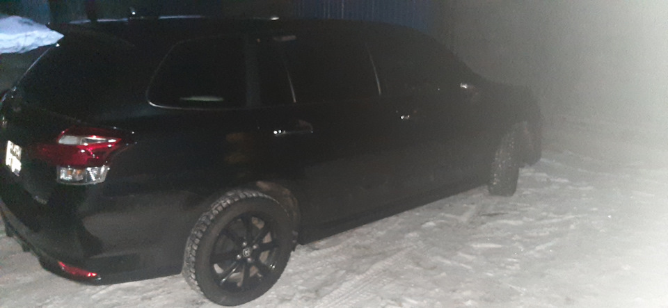 Фото в бортжурнале Toyota Corolla Fielder (E160)