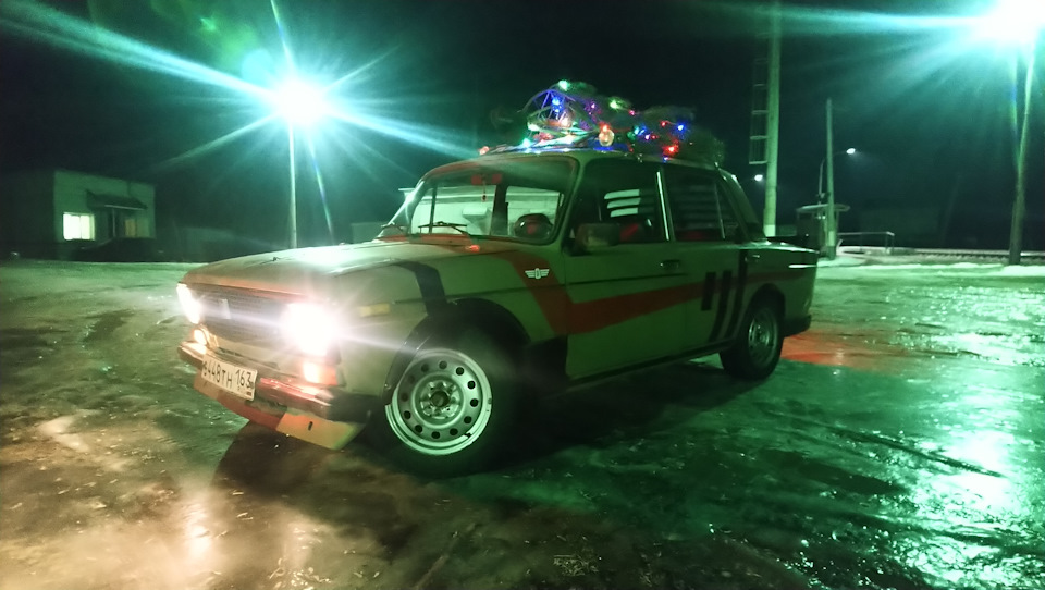 Новогодняя — Lada 21063