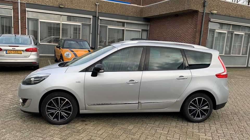 Renault Grand Scenic K9K (636)