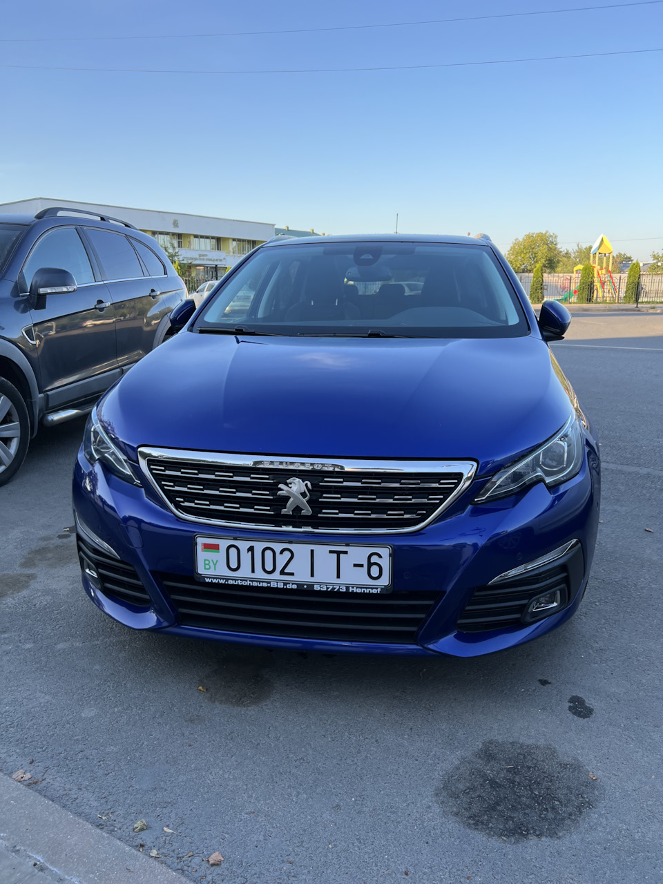 Где-то во Пскове — Peugeot 308 SW (2G)