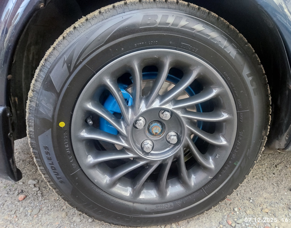 Фото в бортжурнале Toyota bB (1G)