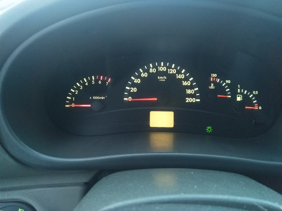 Так было, если кто не в курсе как выглядит сток — Lada Калина Хэтчбек (1G)