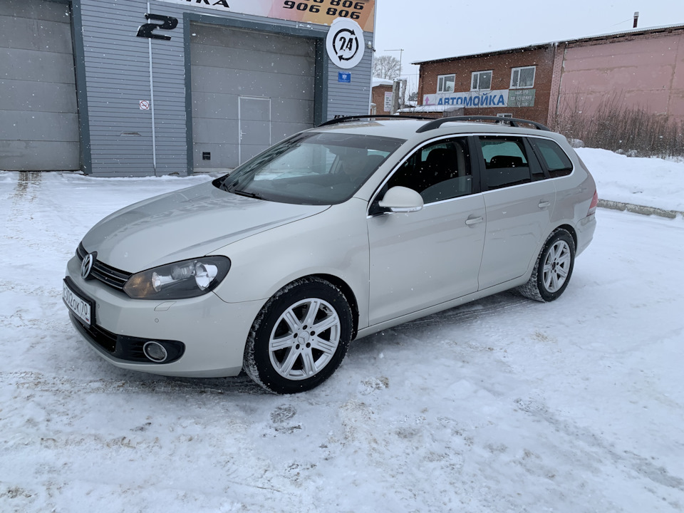 Фото в бортжурнале Volkswagen Golf Variant (Mk6)