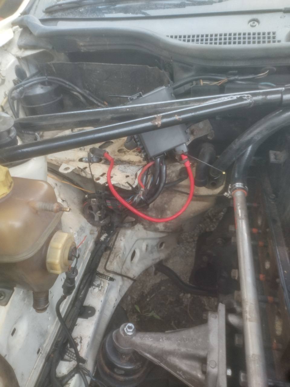 Фото в бортжурнале Ford Scorpio I
