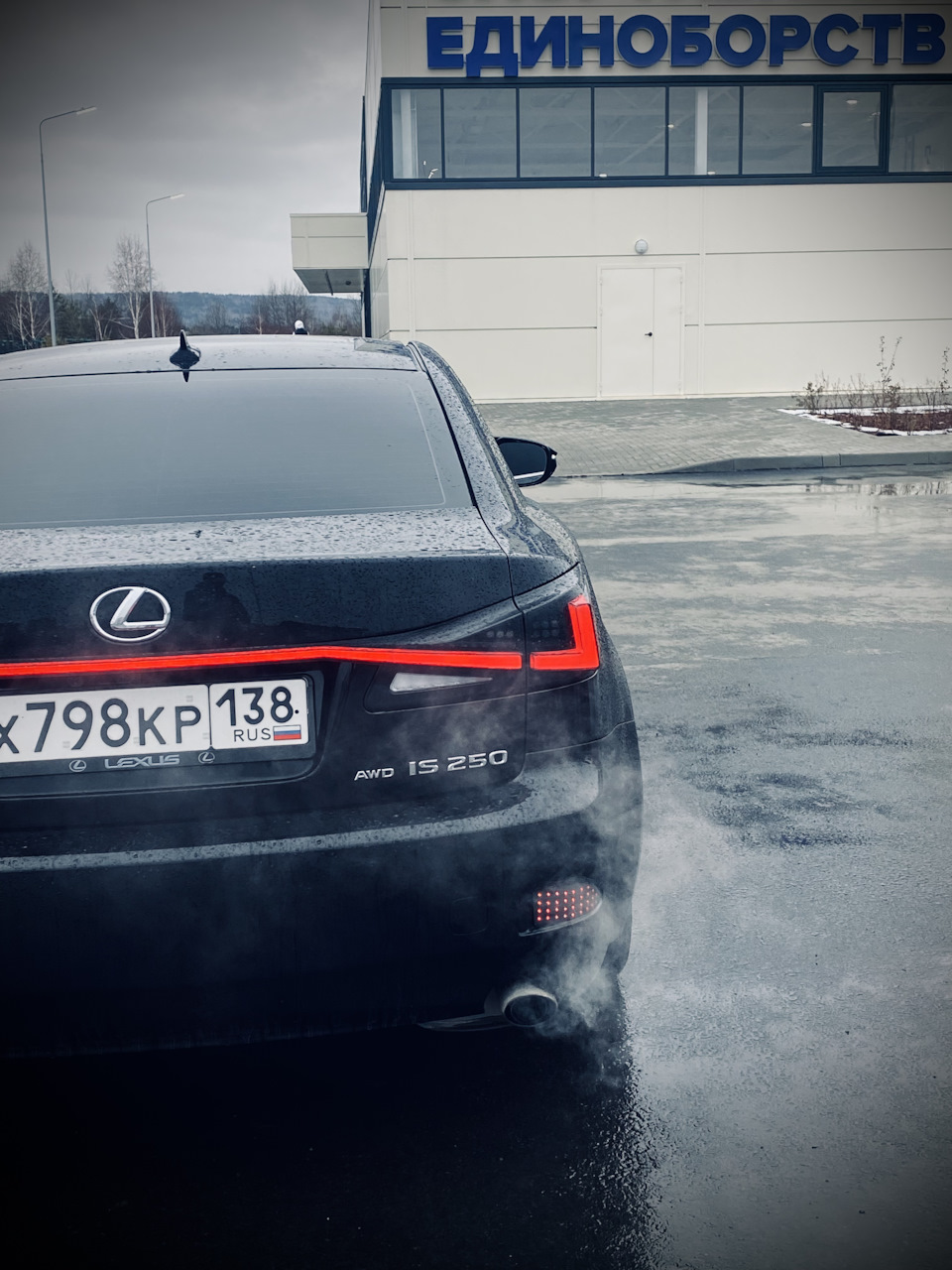 Фото в бортжурнале Lexus IS II