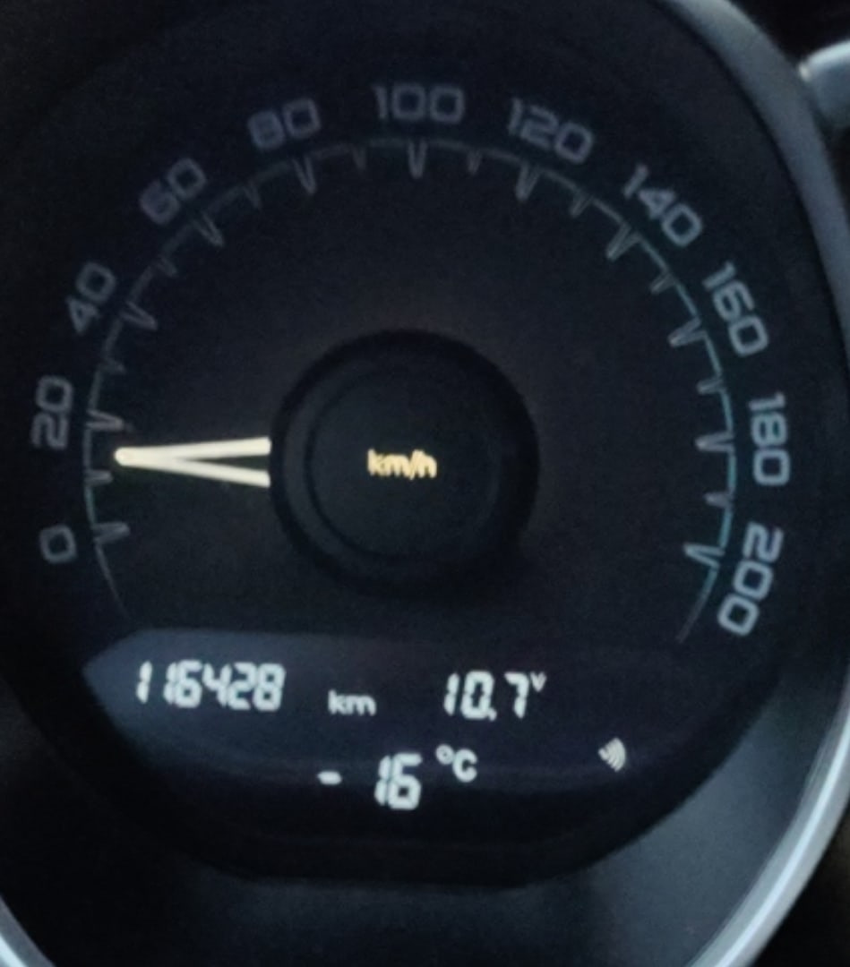 Фото в бортжурнале Lada Vesta (1G)