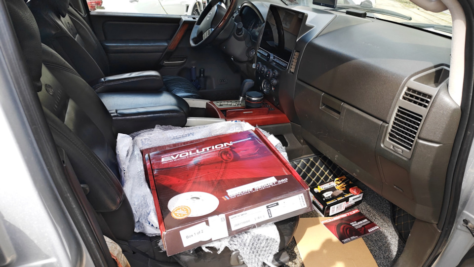 Распаковка — Infiniti QX56 (1G)
