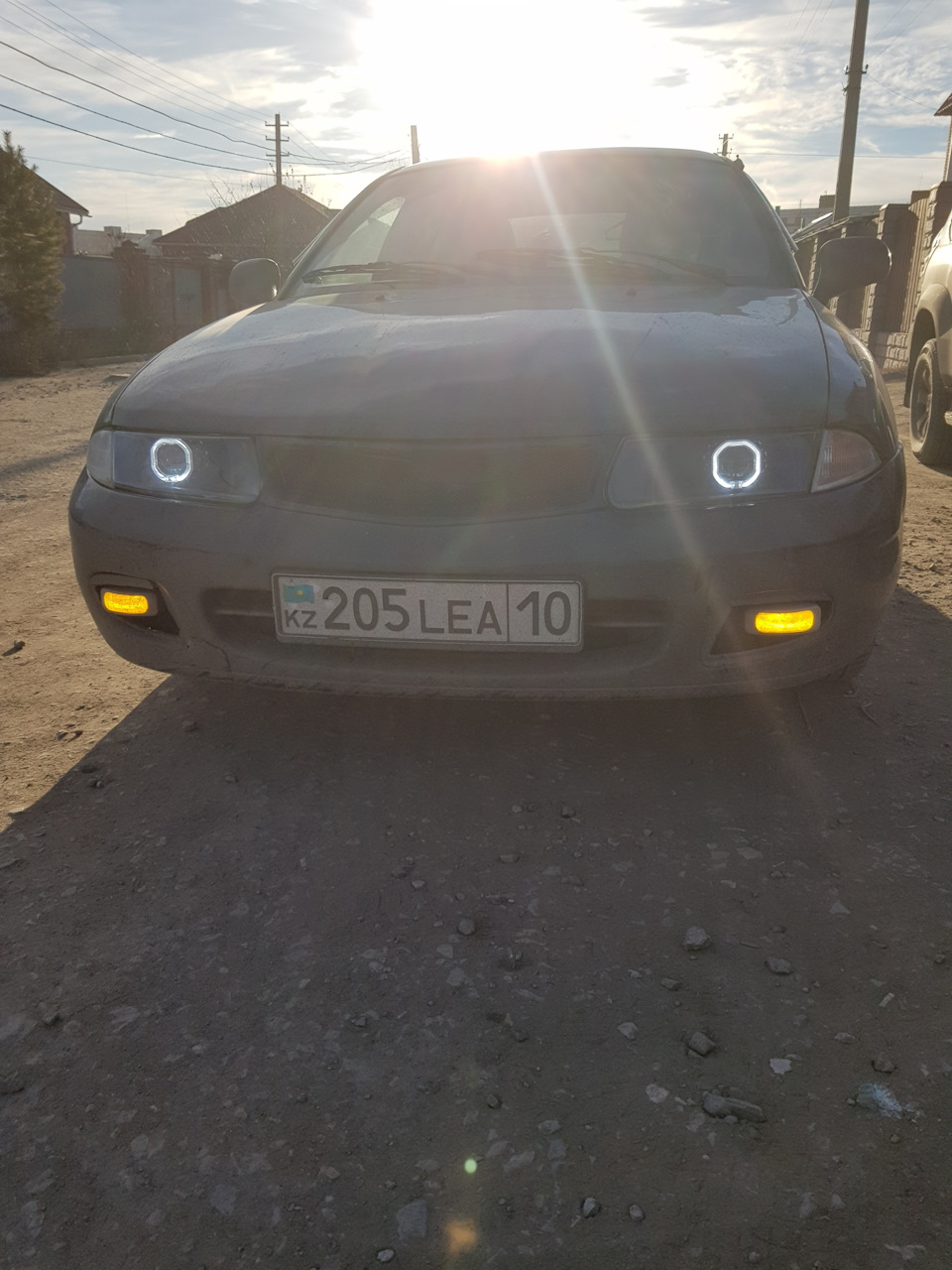 Фото в бортжурнале Mitsubishi Carisma
