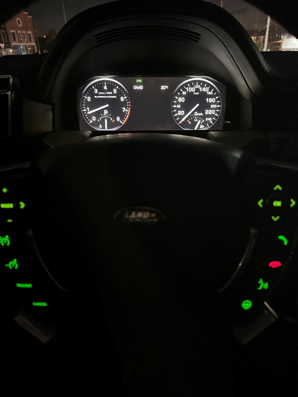 Фото в бортжурнале Land Rover Range Rover (3G)