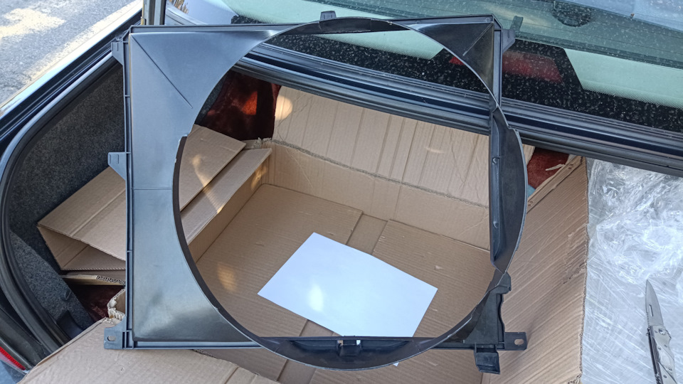 BRYMAN 17111712686 — BMW 5 series (E34). Запчасти на фото: 17111712686