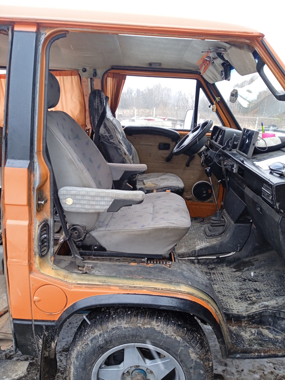 Фото в бортжурнале Volkswagen Transporter T3