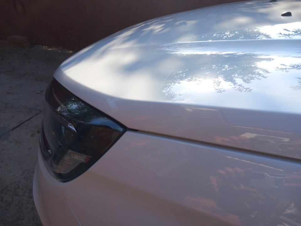 На фото плёнку почти не видно — Lada Vesta (NG)