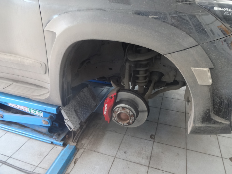 Фото в бортжурнале Lexus LX (URJ200/URJ201)