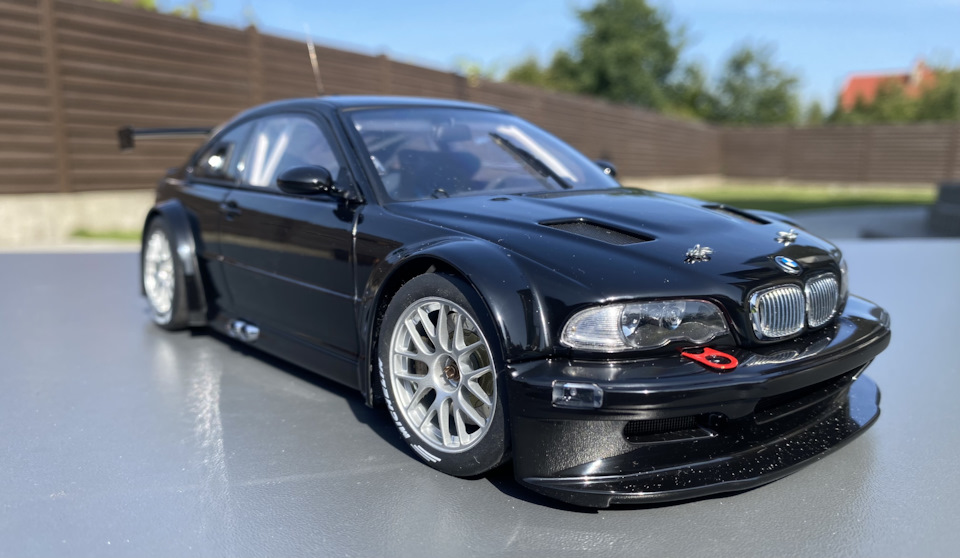 BMW M3 GTR Plain Body Version 1/18 AUTOart — Сообщество