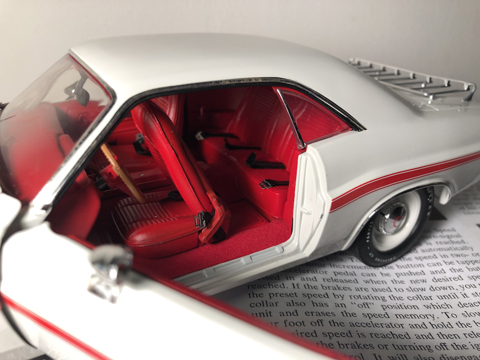 Dodge Challenger R/T 1970 1:18 Highway61 — Сообщество «Масштабные