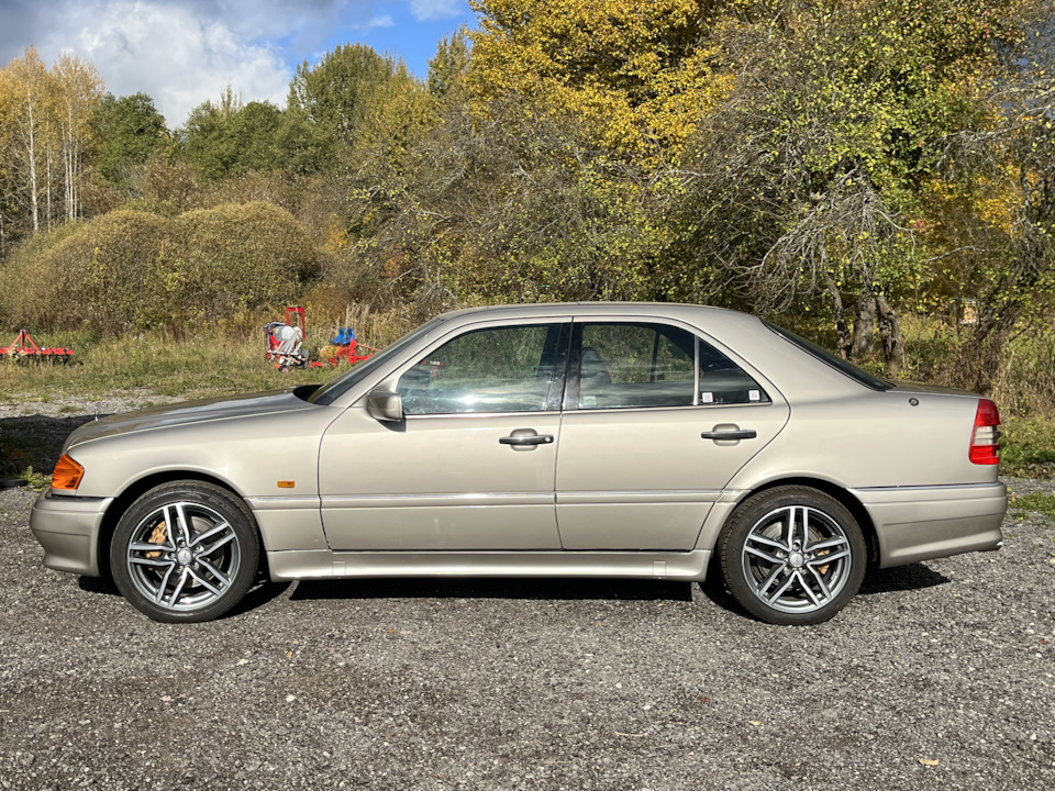 Фото в бортжурнале Mercedes-Benz C-Class (W202)
