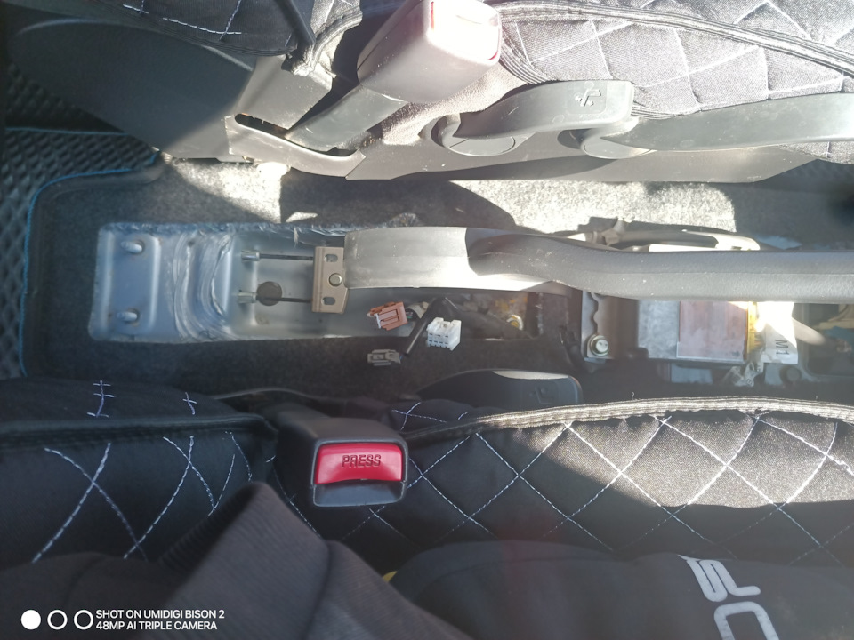 Фото в бортжурнале Nissan Tiida (1G)
