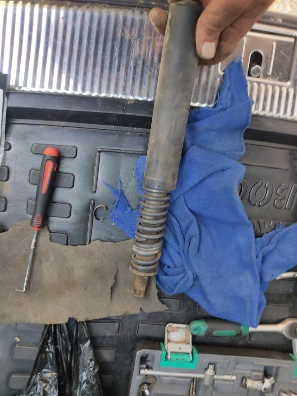 Фото в бортжурнале Volkswagen Touareg (1G)